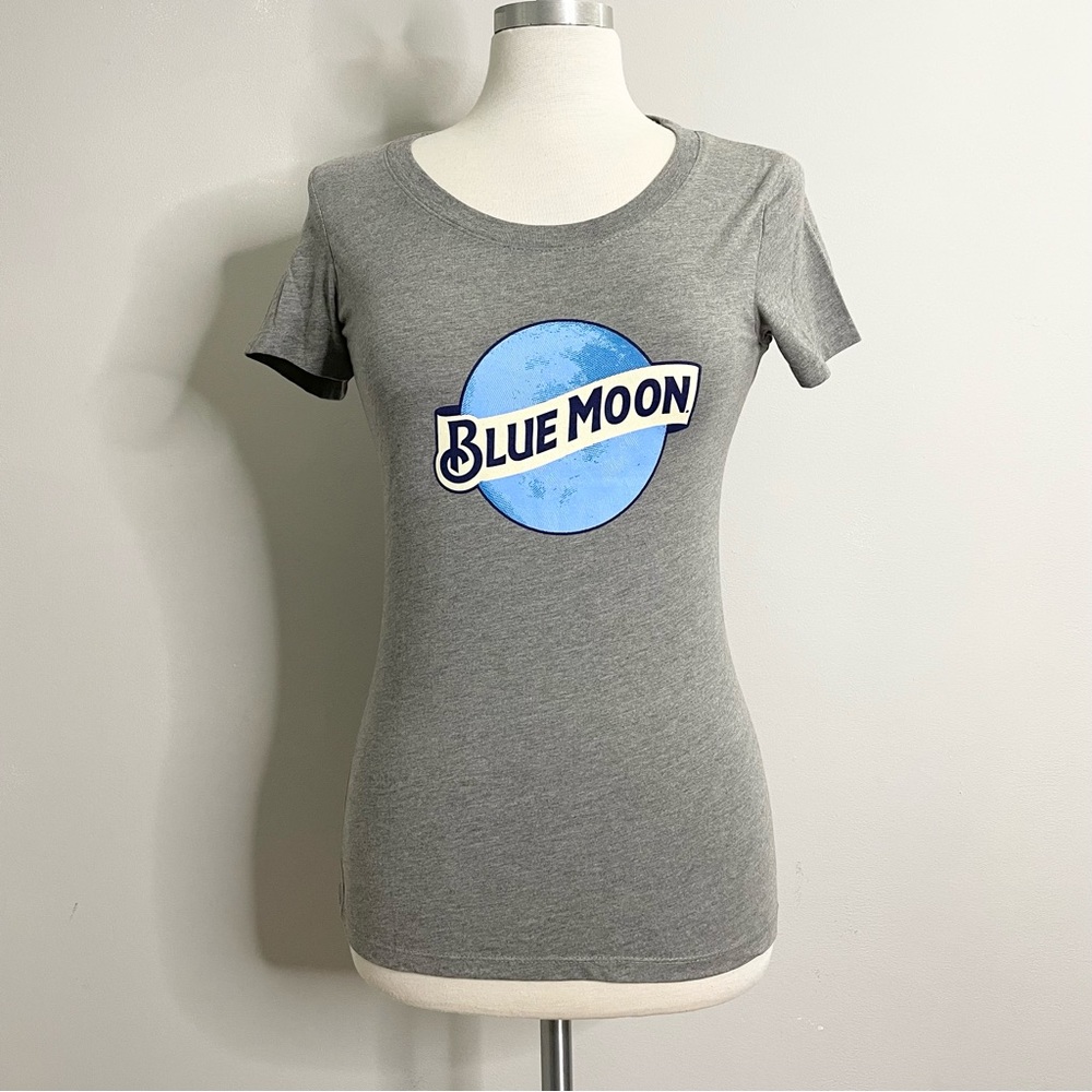 BLUE MOON Women’s Short Sleeve T-Shirt